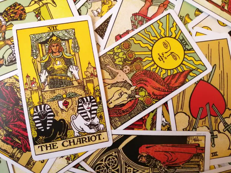Picture of The Chariot tarot card from the original Rider Waite